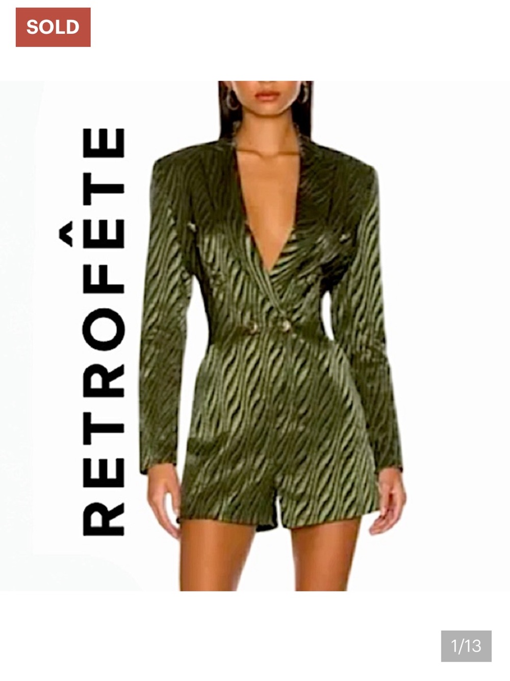 Retrofête. EUC. Stunning “JANA” Long sleeve satin shorts Romper. Green Mix.Large